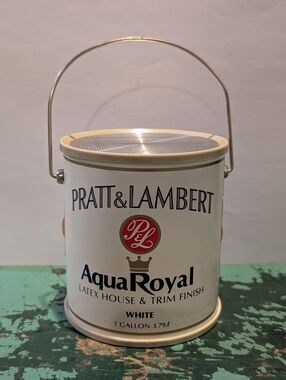 Vintage PRATT & LAMBERT PAINT CAN / A.M. Radio Nice Condition-Works Novelty